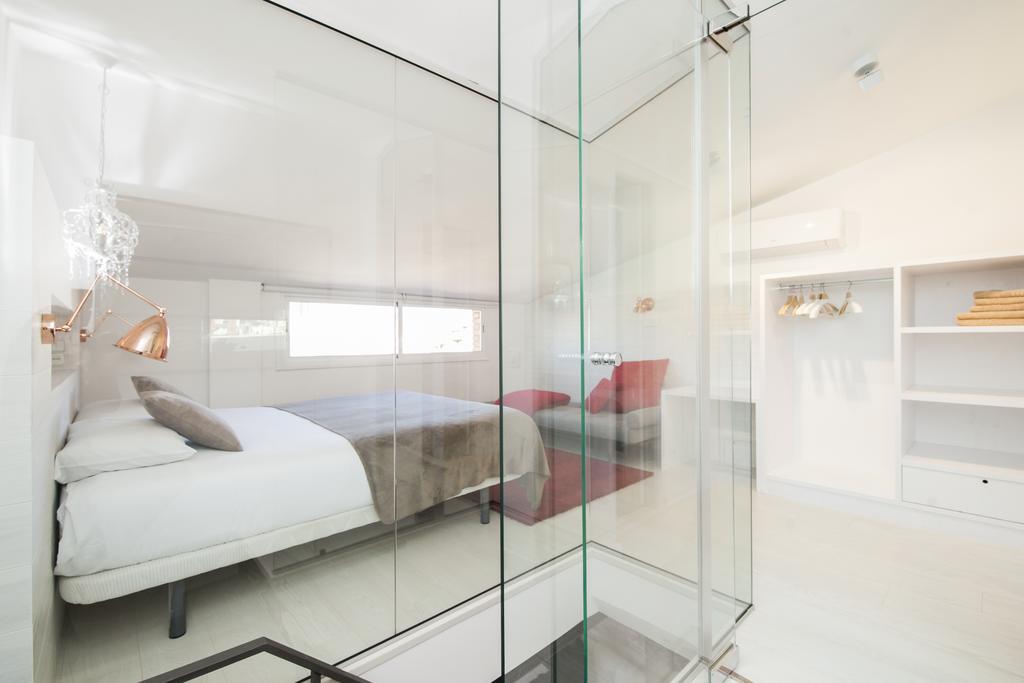 Apartment Barcelona Penthouse Private Terrace Sustainable Stay Keyless Access