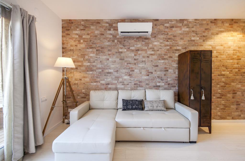 Barcelona Penthouse Private Terrace Sustainable Stay Keyless Access *